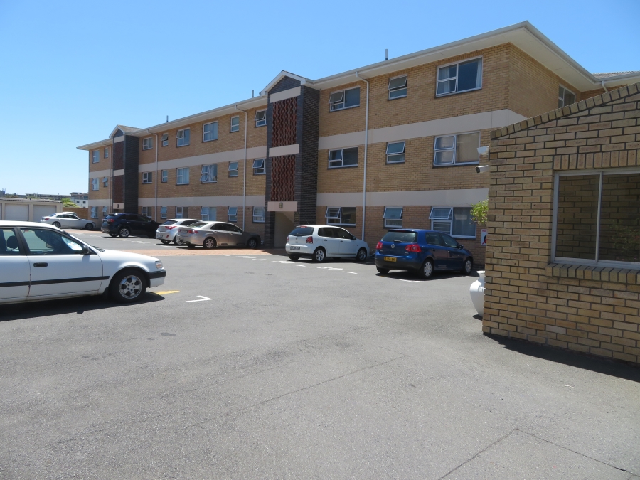 To Let 2 Bedroom Property for Rent in Kenilworth Western Cape